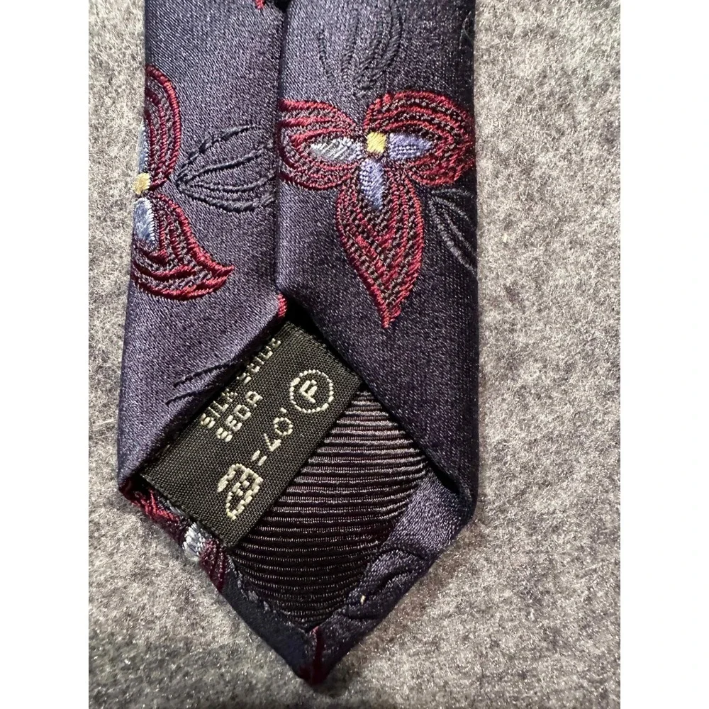 Ermenegildo Zegna Silk Tie Mens Navy Blue Burgundy Floral Pattern Necktie